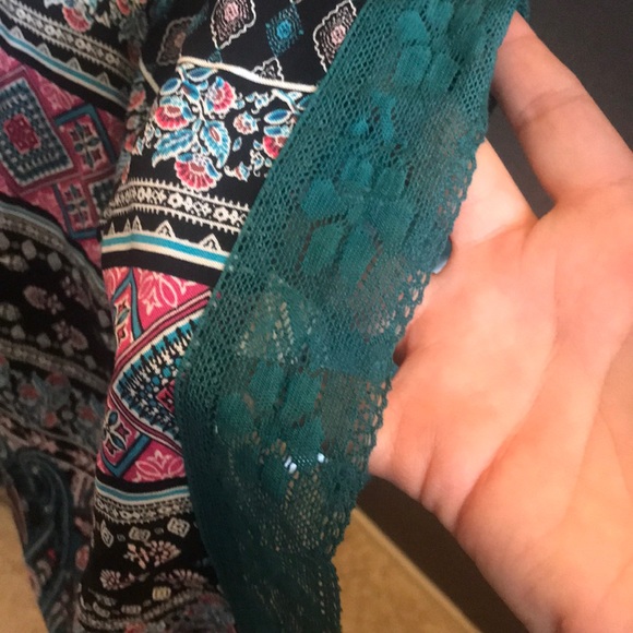 🔥1 hr SALE - Listicle poncho style top, waist tie - Picture 9 of 10